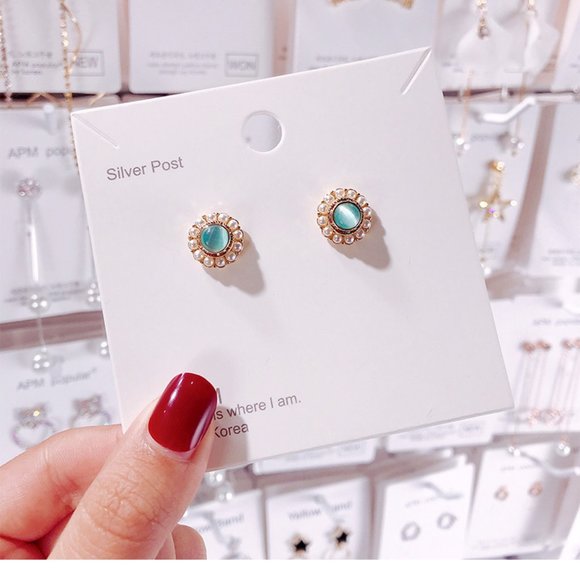 💙💕💕Last oneGreen Cat Eye Stone Style Pearl Stud Earrings - Picture 6 of 13